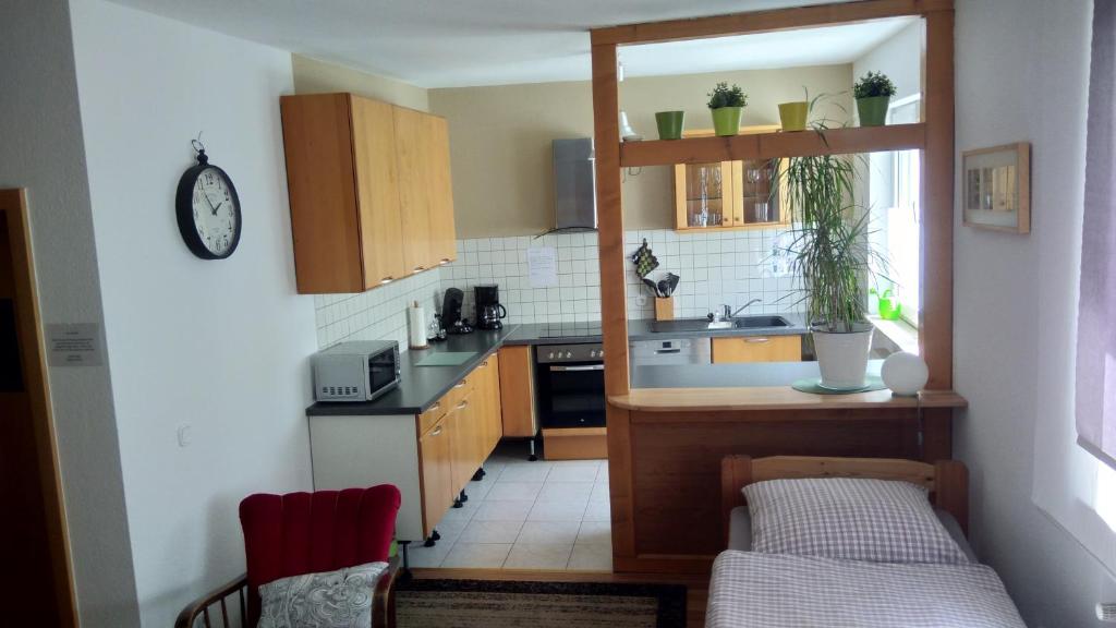Kuchyň nebo kuchyňský kout v ubytování "Klein und Fein"-Monteurzimmer Pohlheim