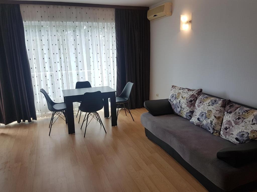 St.Vlas Apartments Mamaia - Apartment With Terrace