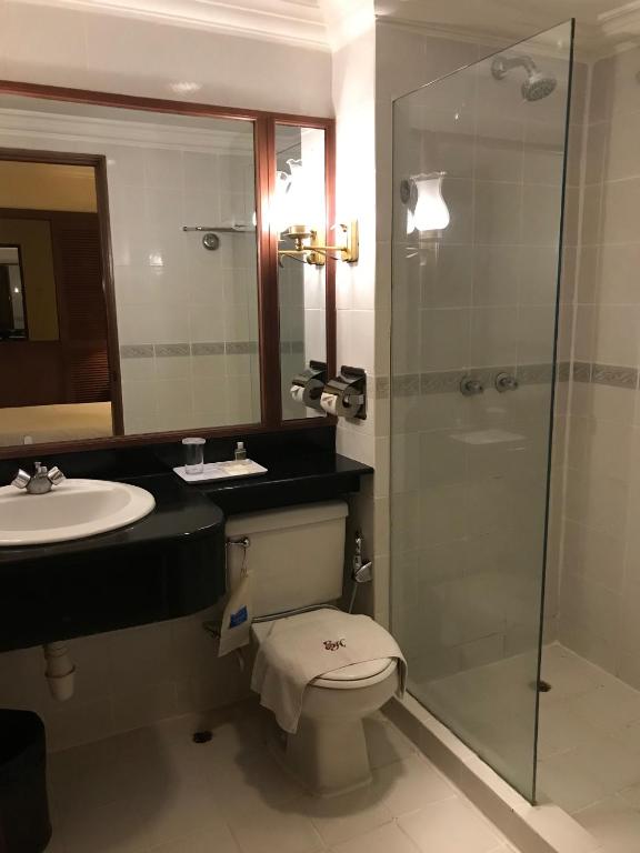 Koupelna v ubytování The Executive Hotel Lahad Datu