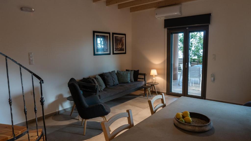 Posedenie v ubytovaní Arhondiko Luxury House