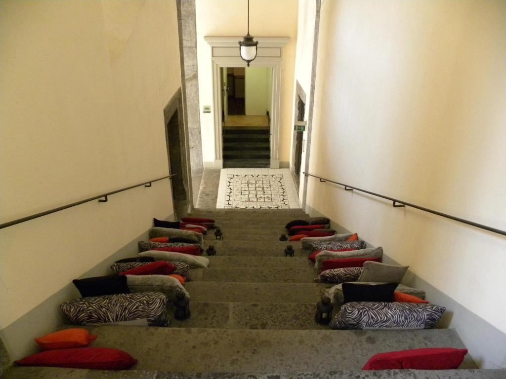 Palazzo Caracciolo Naples - Resim 27