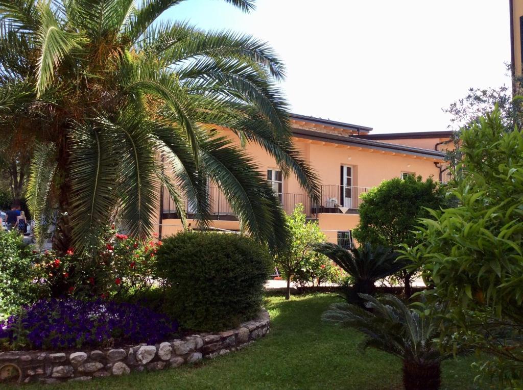 Zahrada ubytování Regina del Garda Suite