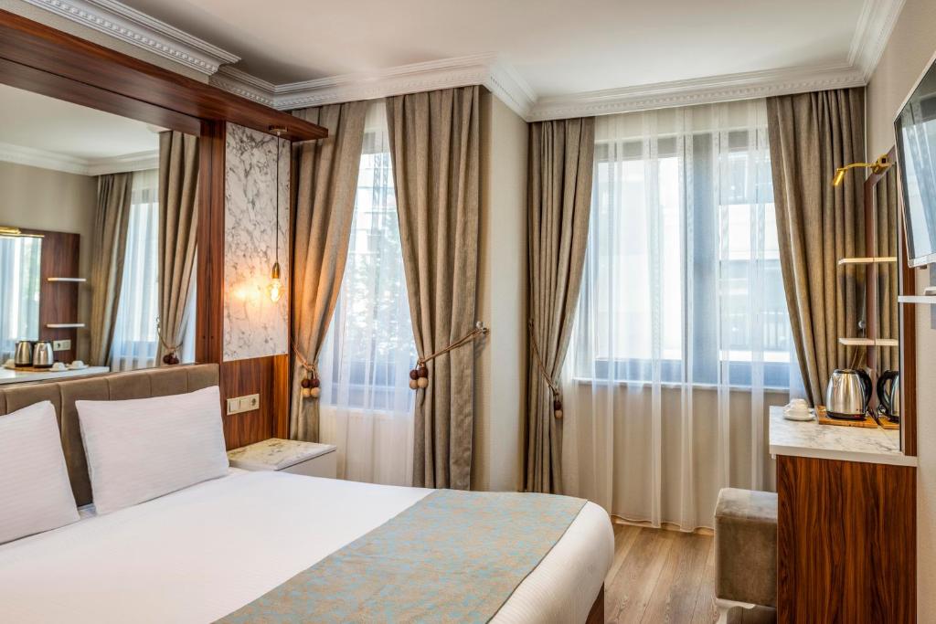 Kupeli Hotel - Two Connecting Double Rooms