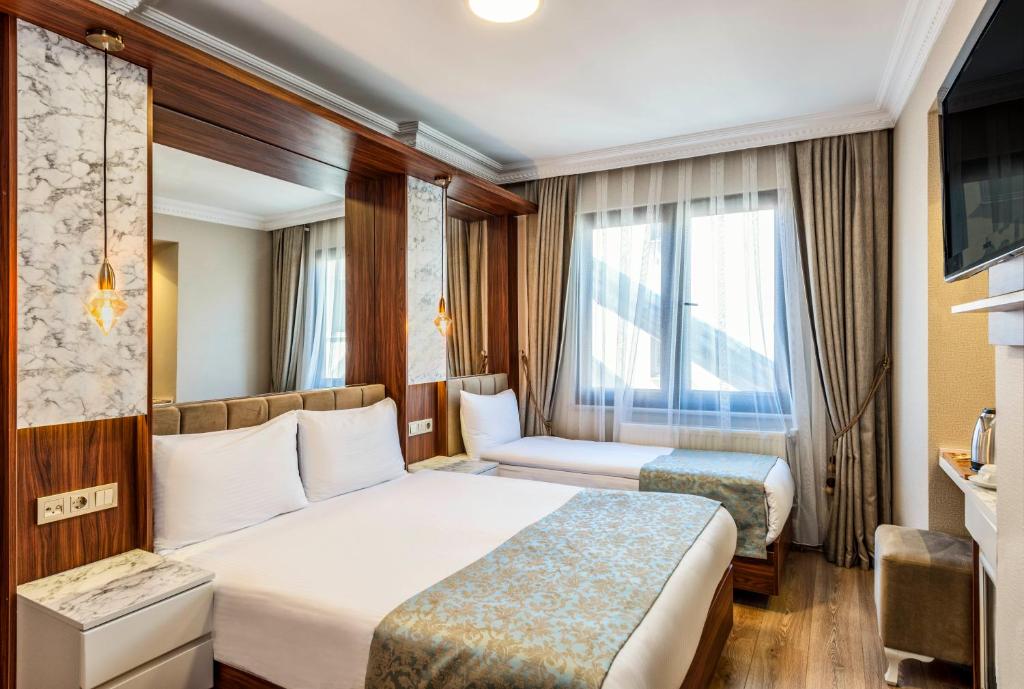 Kupeli Hotel - Triple Room