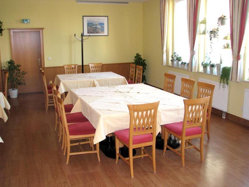 Fotografie z fotogalerie ubytování Hotel am Platz v destinaci Hohenmölsen