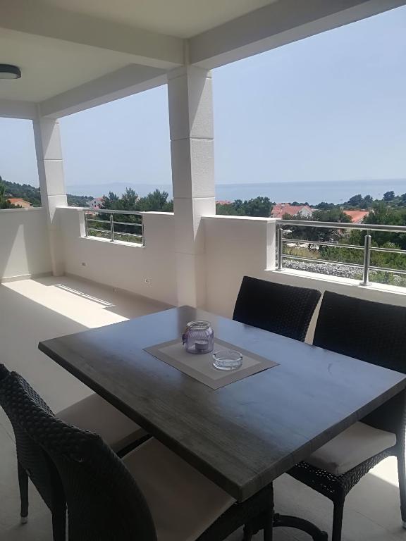 Balkón alebo terasa v ubytovaní Hvar De Luxe Apartments