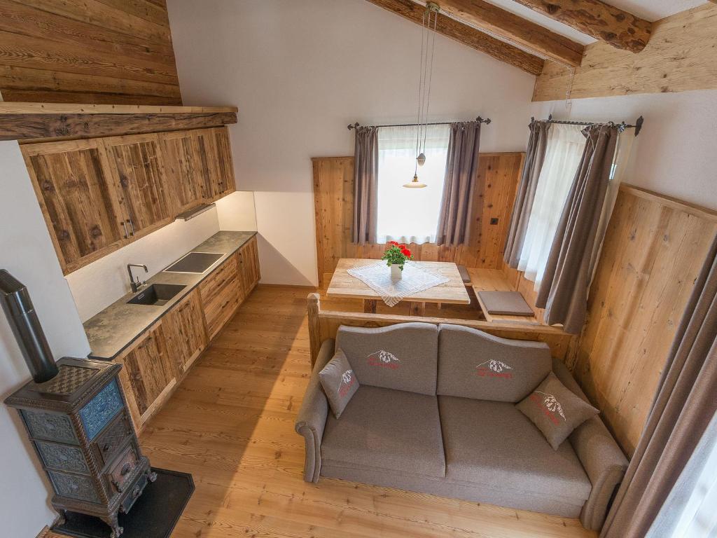 Kuchyň nebo kuchyňský kout v ubytování Chalet Piz da Peres