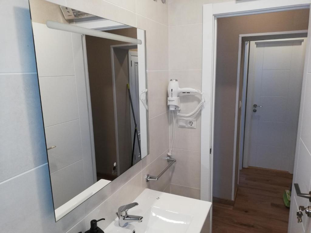 Koupelna v ubytování RESIDENCIA COMPOSTELA 2