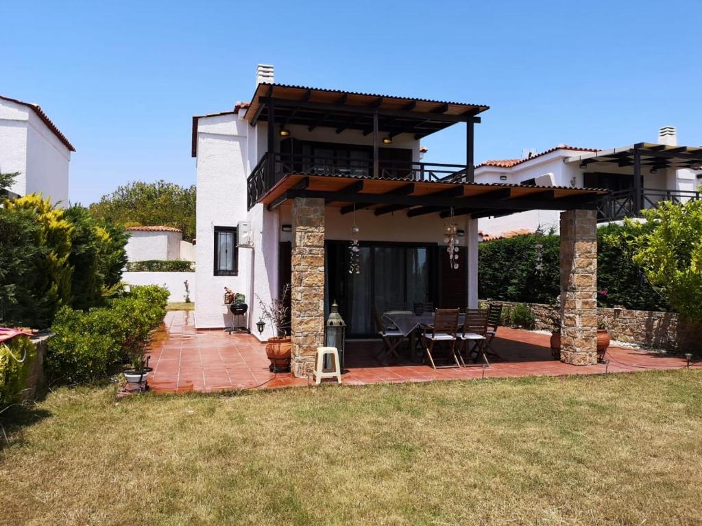 Vonkajšia záhrada v ubytovaní Luxury Sea View Vila 125m2