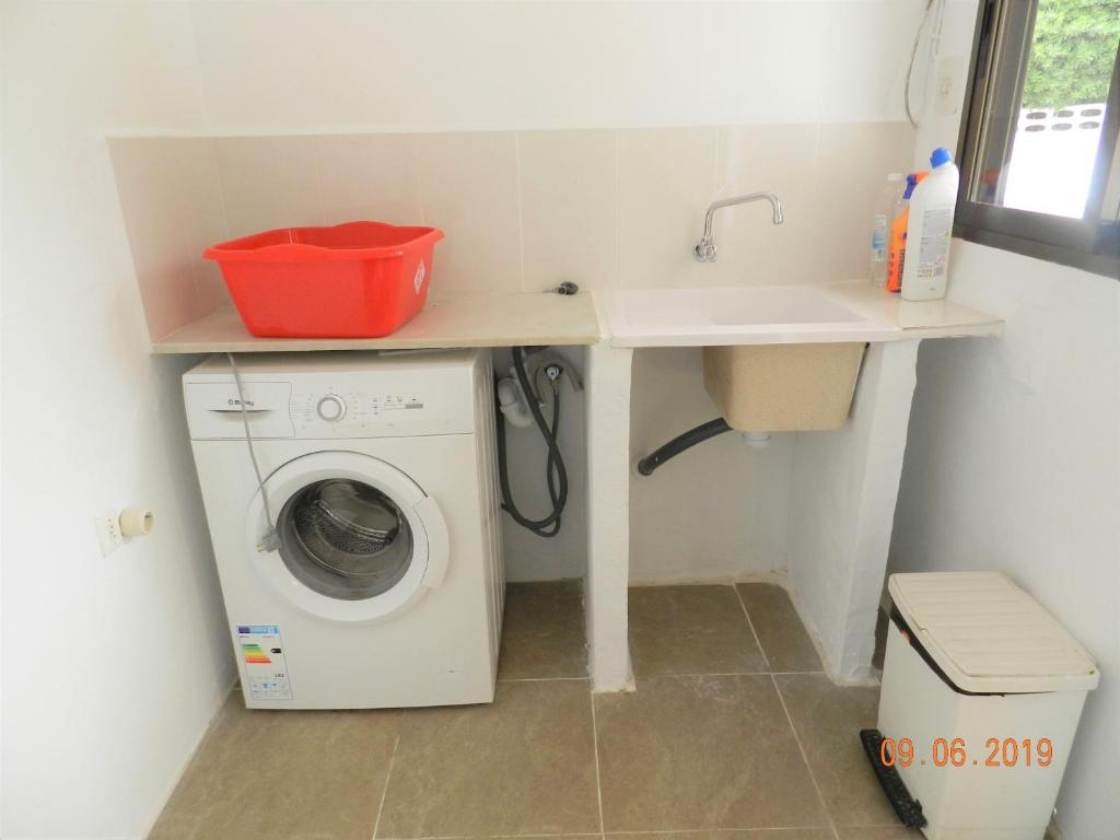 Booking.com: VILLA EN LES ROTES/LAS ROTAS, PISCINA , Dénia ...
