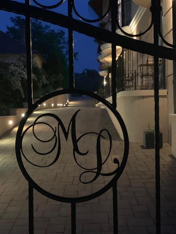 Patio lub wspólna przestrzeń na świeżym powietrzu w obiekcie Villa Mona Lisa