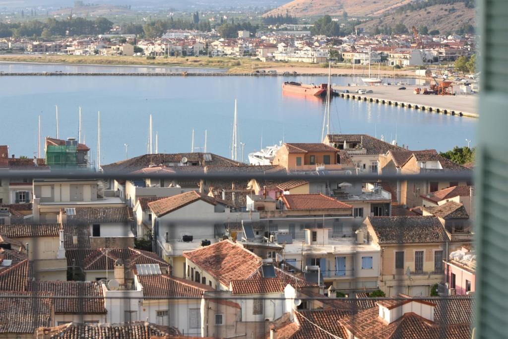 Fotografie z fotogalerie ubytování "ΡΟΔΙ" ΔΙΑΜΕΡΙΣΜΑ / "RODI" Apartment v destinaci Nafplio