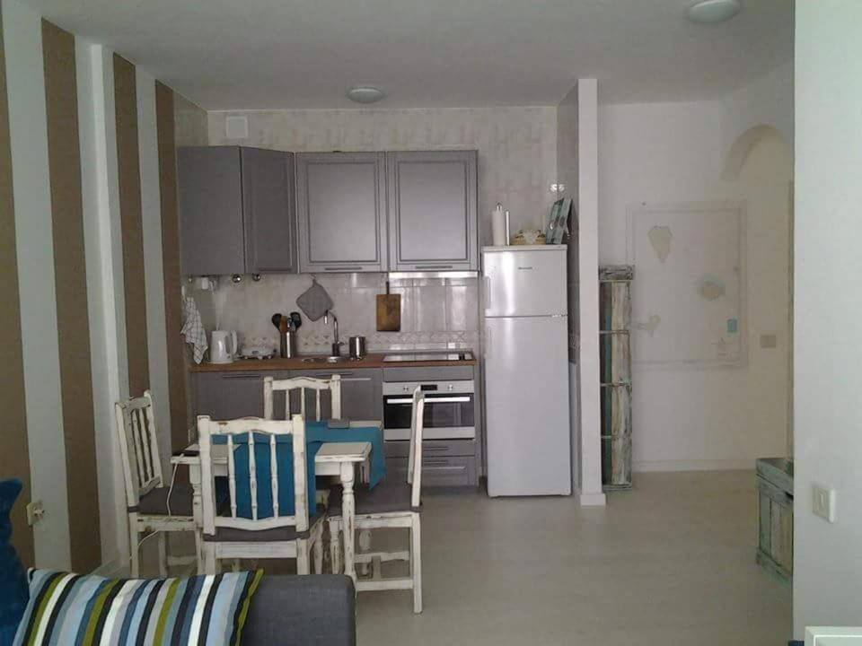 A kitchen or kitchenette at Casa Leon