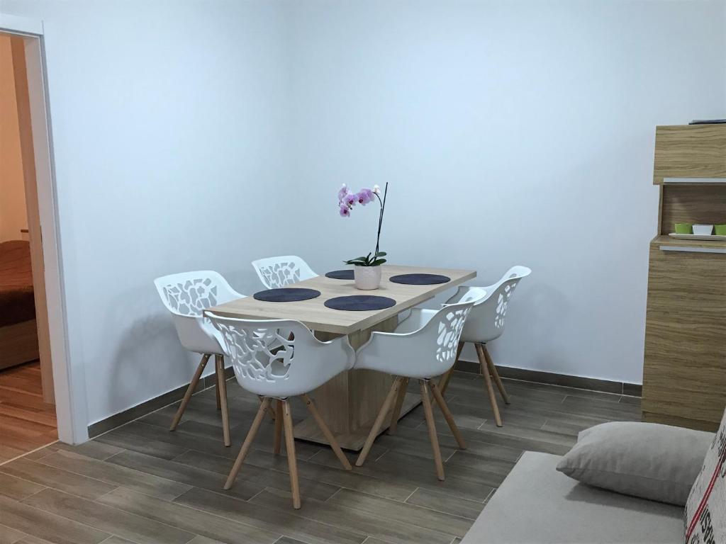 Fotografia z galérie ubytovania Apartmani Matea v Cresi