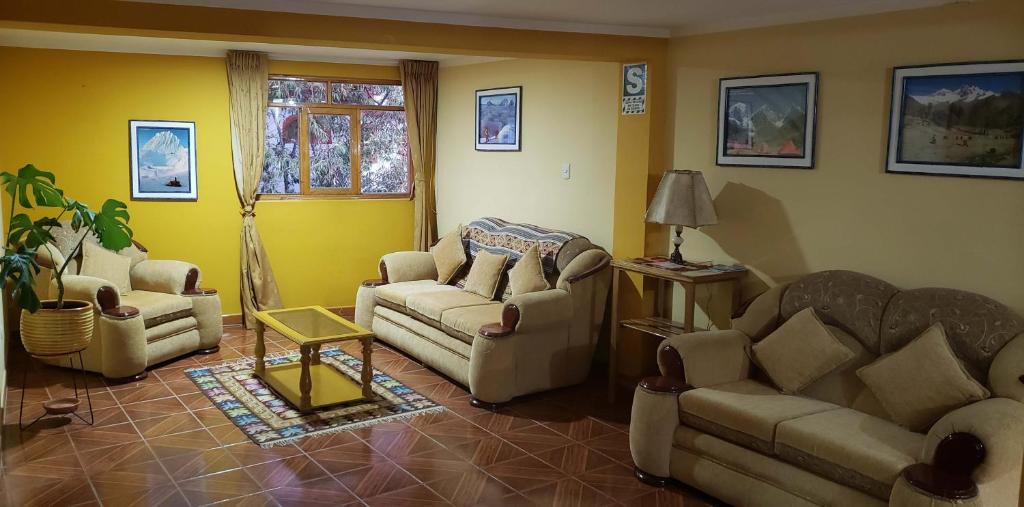 Posezení v ubytování Morales Guest House