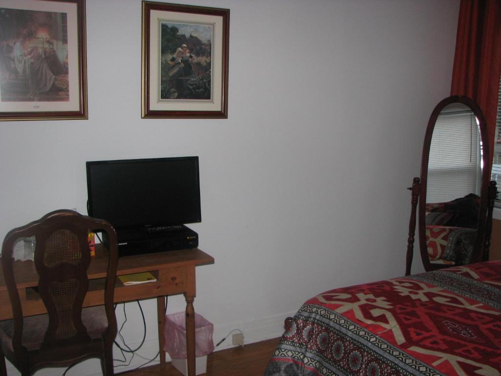 TV a/nebo společenská místnost v ubytování Magnolia B&B