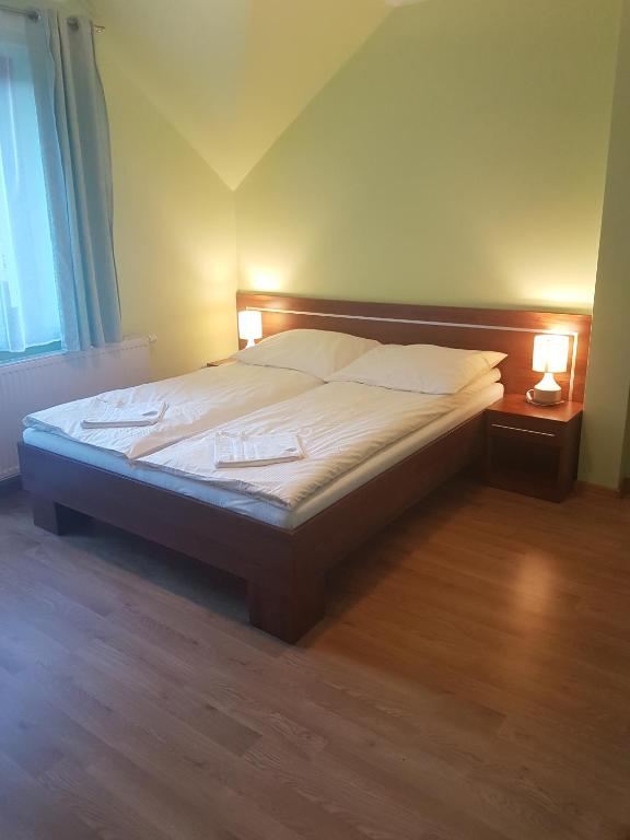 Posteľ alebo postele v izbe v ubytovaní U Andzi