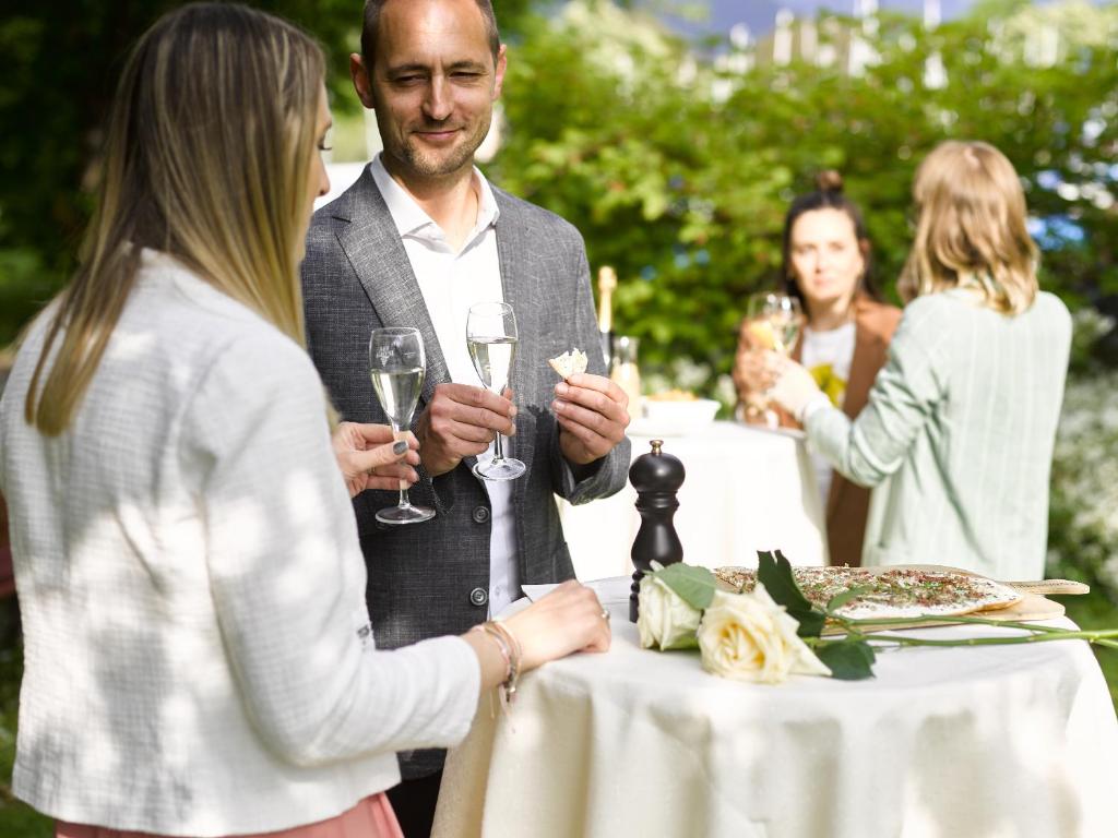 Hosté ubytování Hotel Holiday Thun