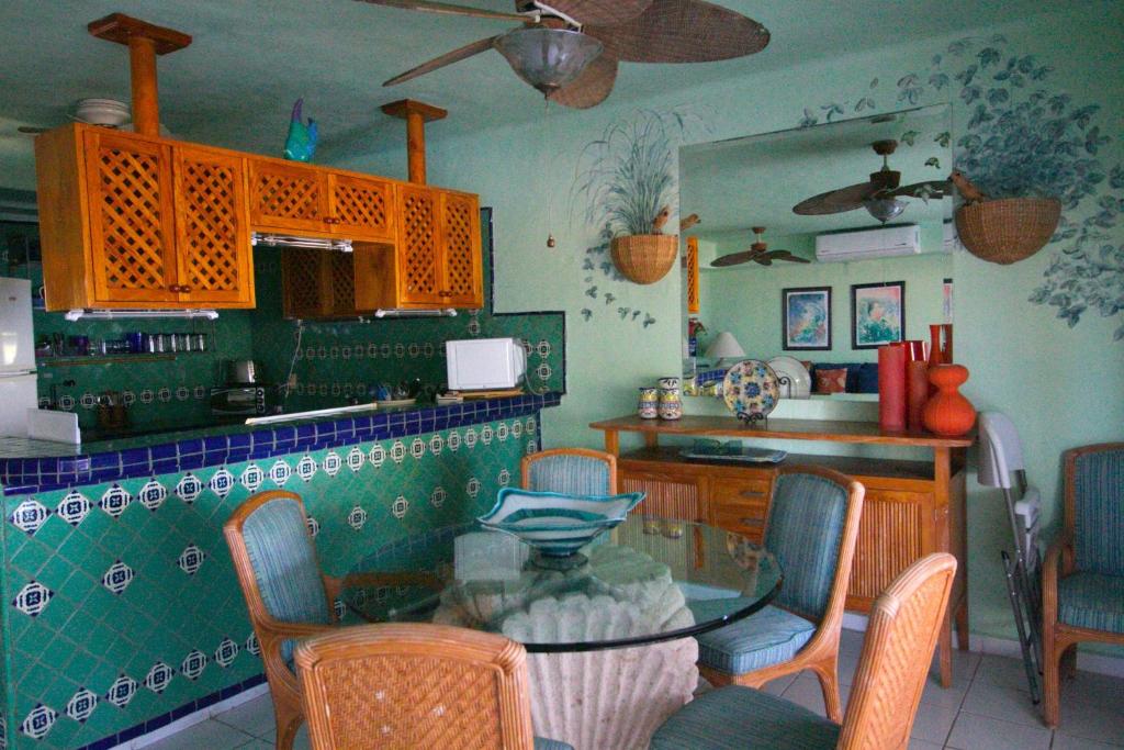 Kuchyň nebo kuchyňský kout v ubytování Villas del Sol en Los Tules
