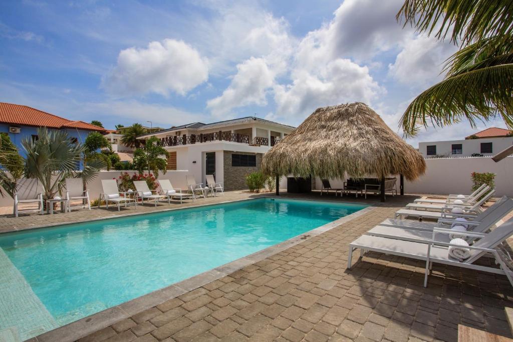 Hasta La Vista Royal Luxury Villa Jan Thiel, Jan Thiel, Curaçao -  Booking.com