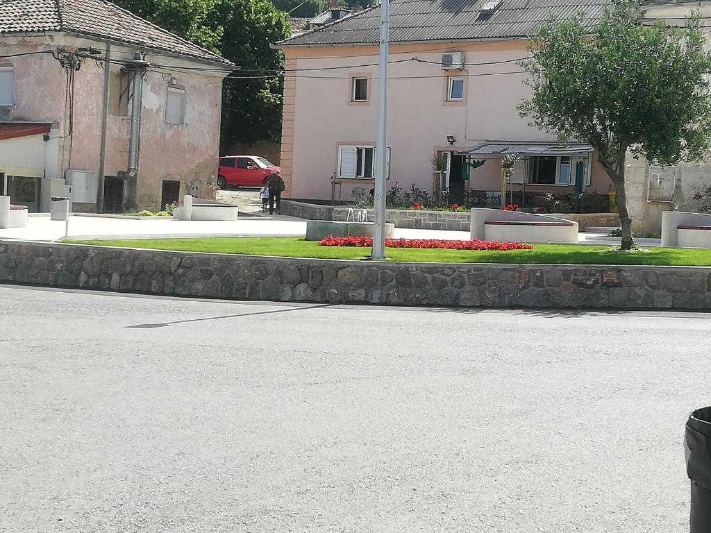 Zahrada ubytování Apartmani Iva