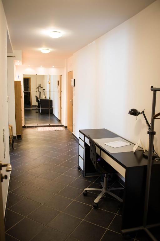 Zdjęcie z galerii obiektu Apartment Poruba STREET VIEW w Ostravie
