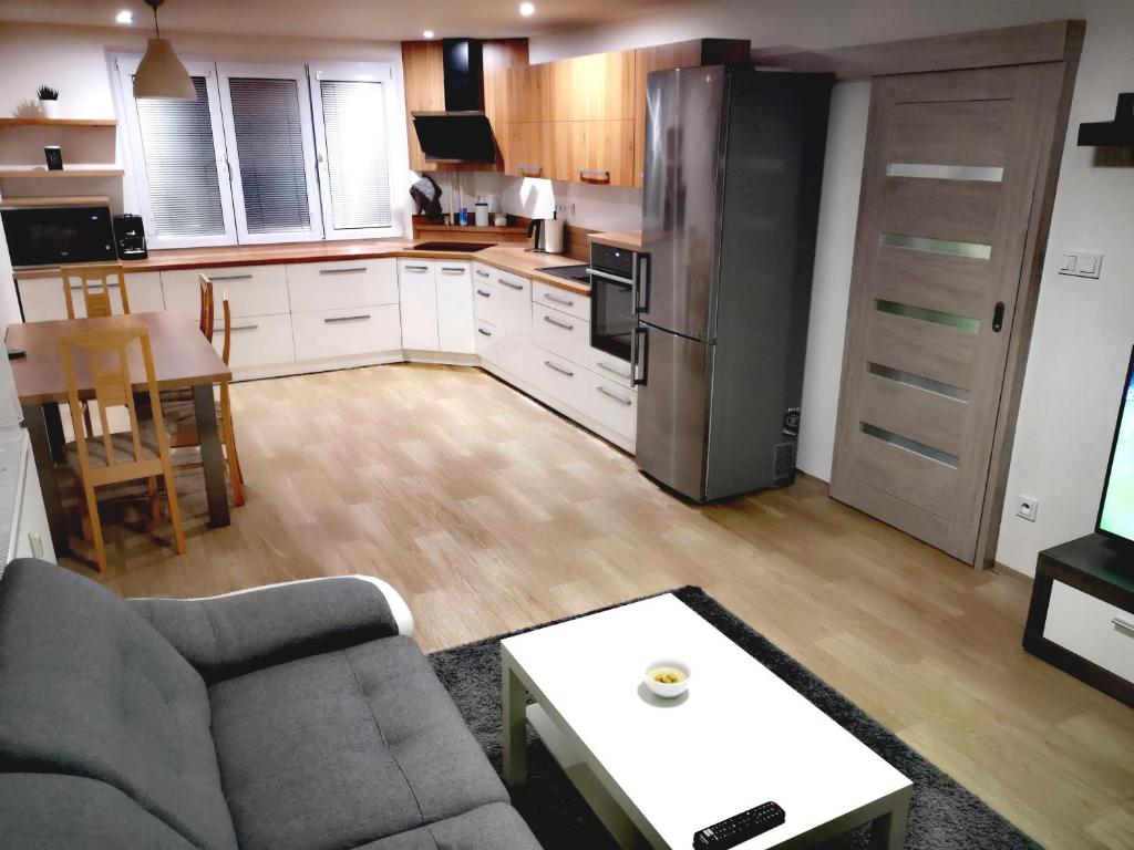 Kuchyň nebo kuchyňský kout v ubytování Modern Apartment Klatovy