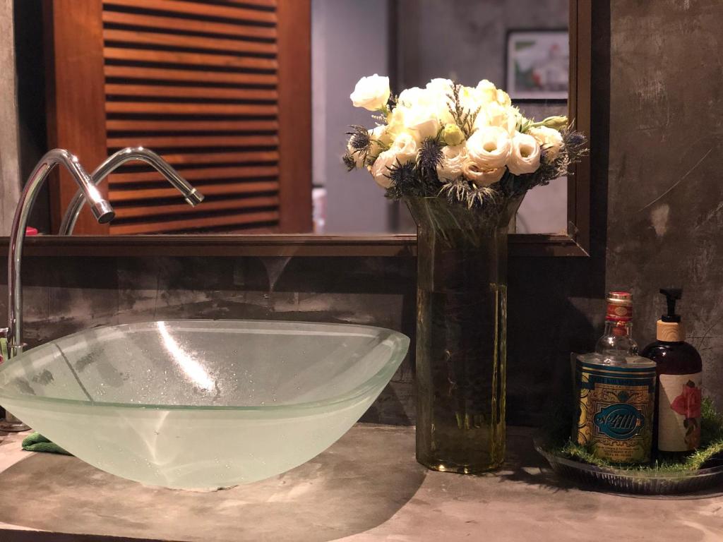 Alley living rama8 - 1