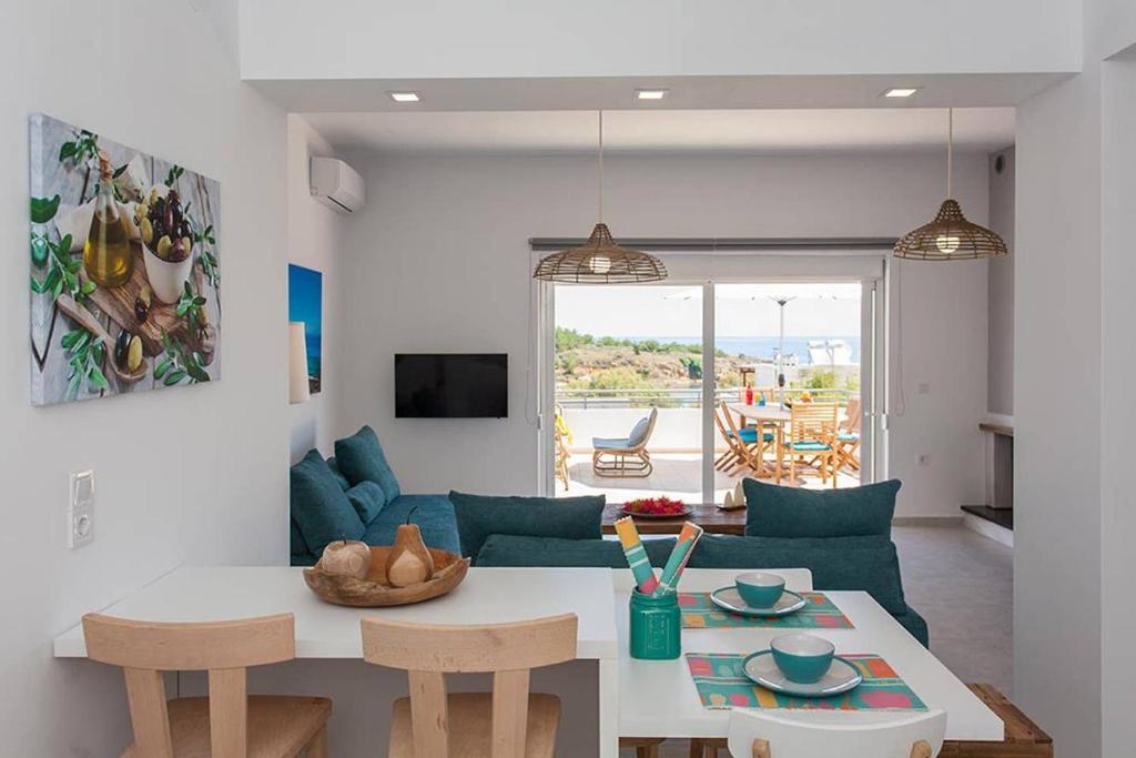 A television and/or entertainment centre at Villa Patroklos