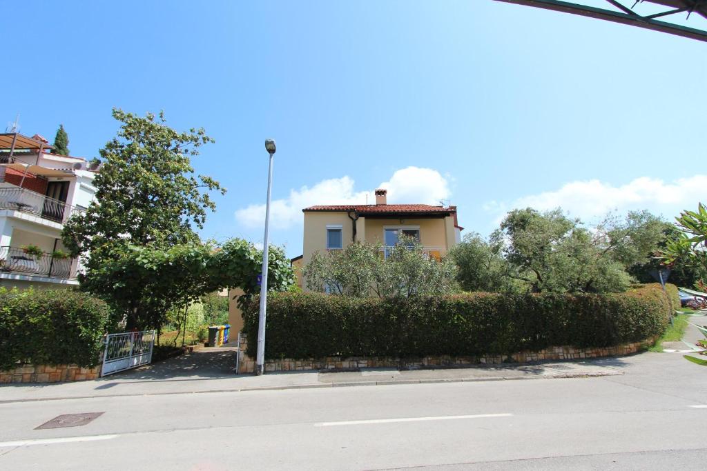 Budynek, w którym mieści się apartament