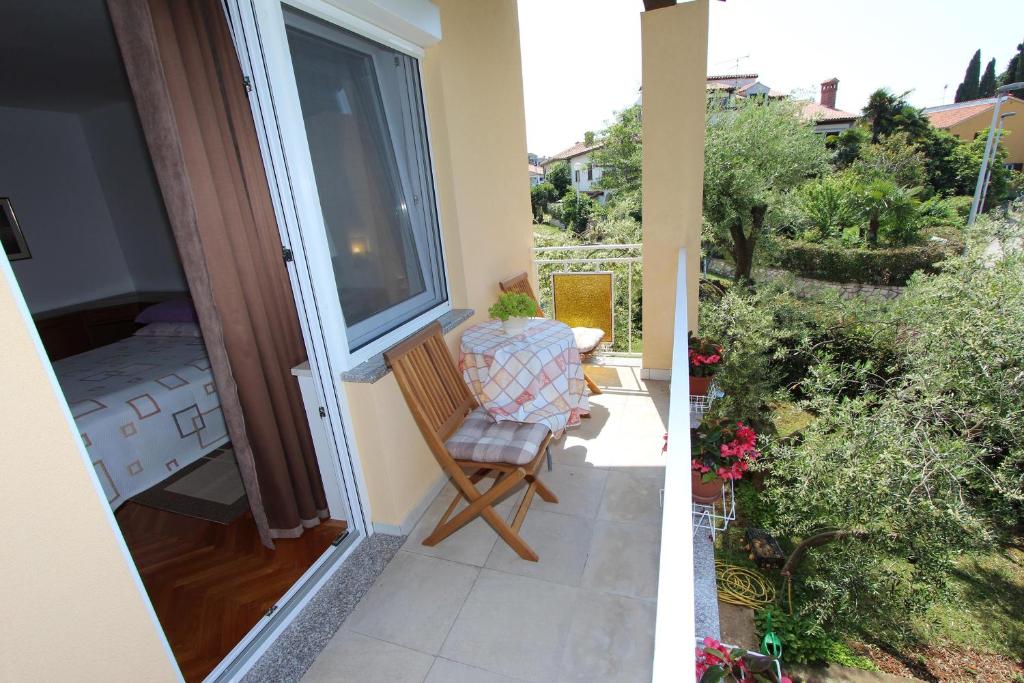 Balkon lub taras w obiekcie Apartment Rokov