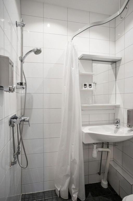 Koupelna v ubytování Eight Rooms
