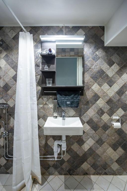 Eight Rooms - Resim 36