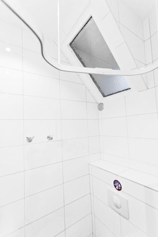 Eight Rooms - Resim 43