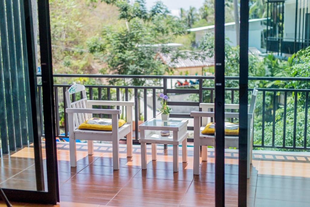 Balkón nebo terasa v ubytování The Ozo Kohtao