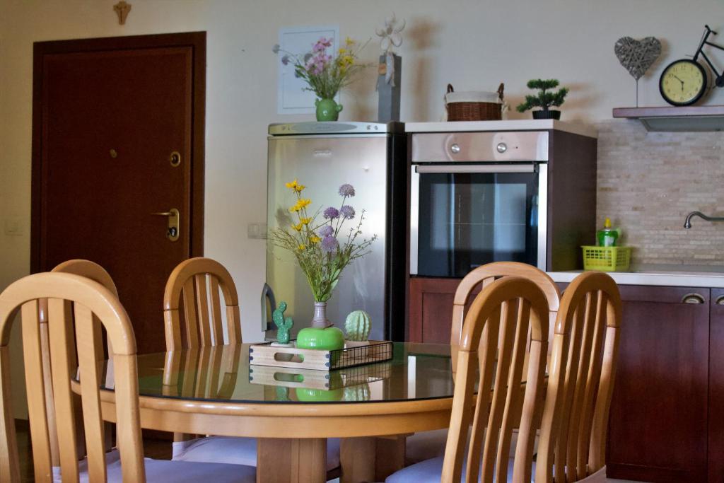 Kuchyňa alebo kuchynka v ubytovaní Apartment Kaktus