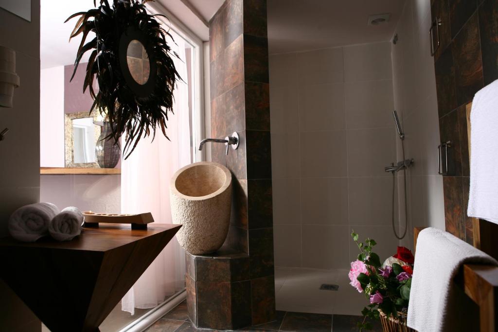 A bathroom at Pantokrator Hotel