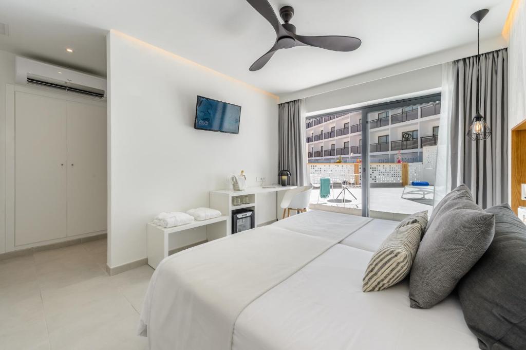 Hotel Vibra Mare Nostrum, Playa den Bossa – Bijgewerkte ...