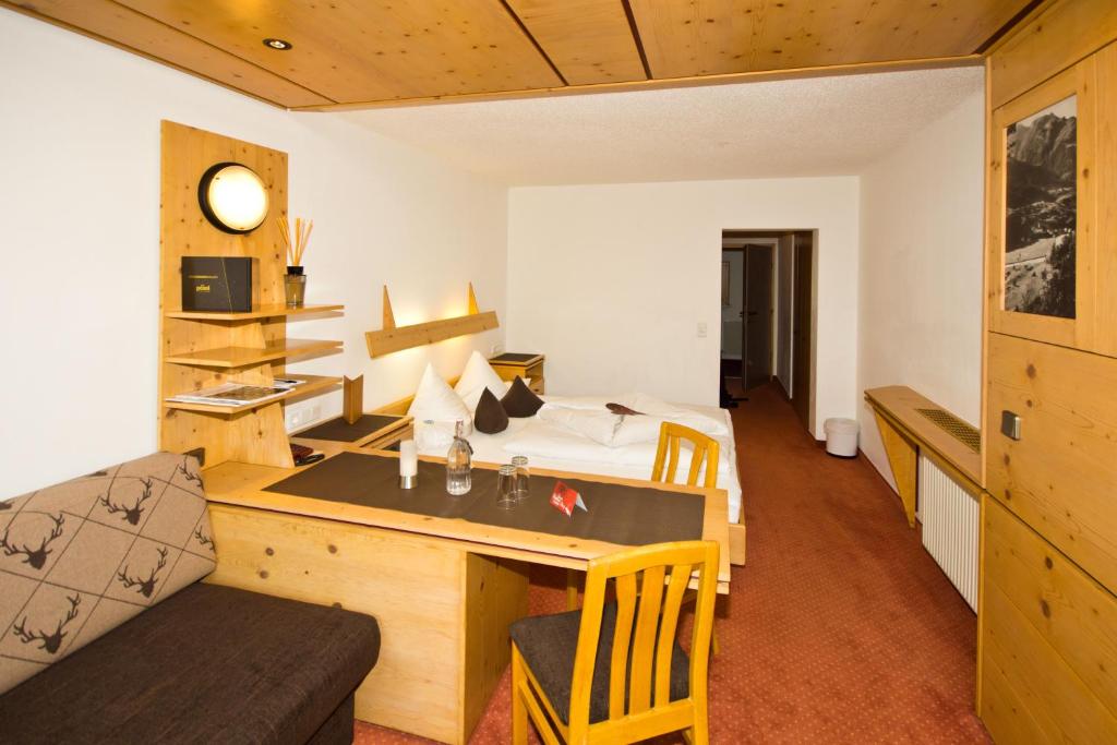 Kuchyň nebo kuchyňský kout v ubytování Hotel Garni Hainbacherhof