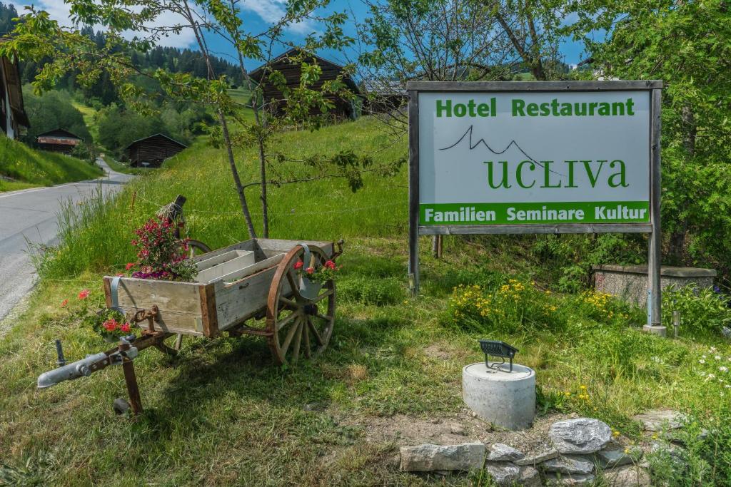 Certifikát, hodnocení, plakát nebo jiný dokument vystavený v ubytování Hotel Ucliva