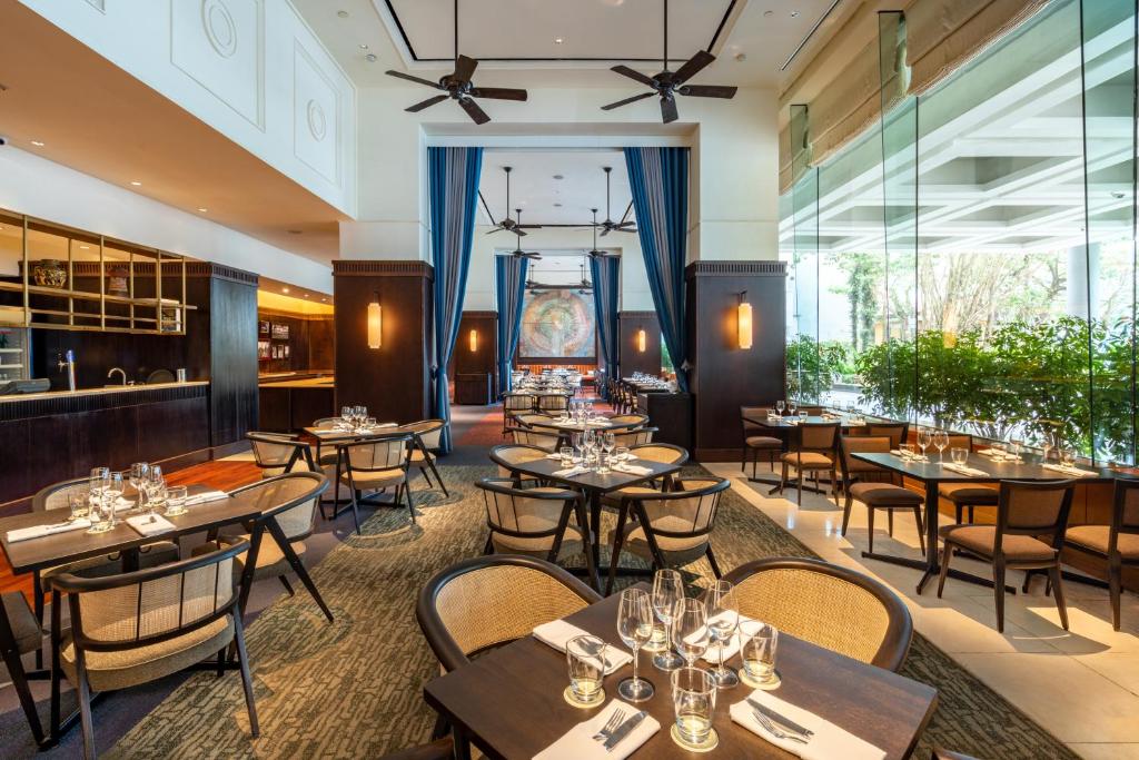 Restaurace v ubytování Hôtel du Parc Hanoï