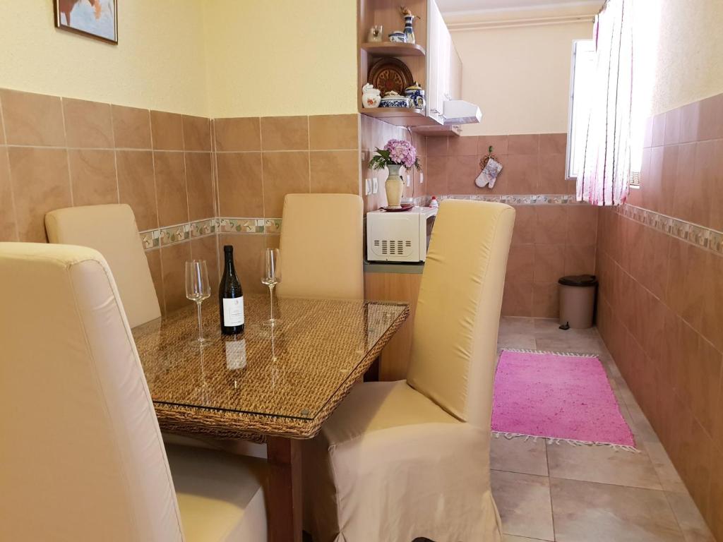 Gallery image of Apartments Đule in Donji Morinj