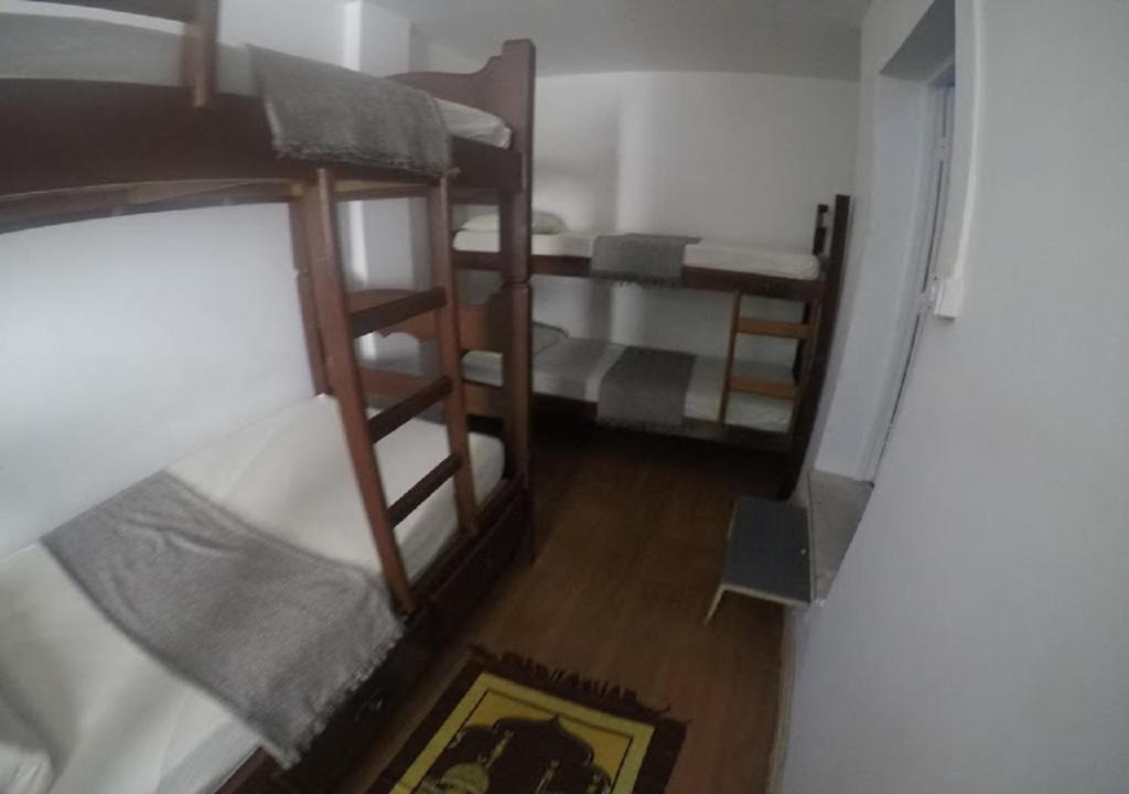  DS Hostel