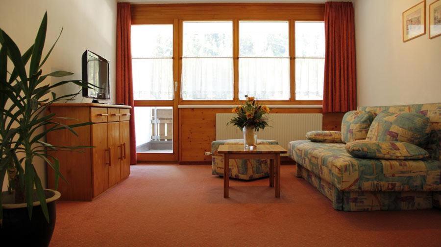 Posedenie v ubytovaní Holiday Appartements