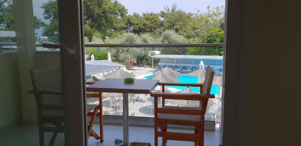 Bazén v ubytování Hotel Zafira nebo v jeho okolí