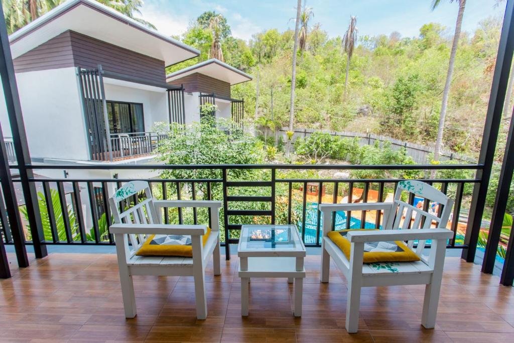 Balkón nebo terasa v ubytování The Ozo Kohtao