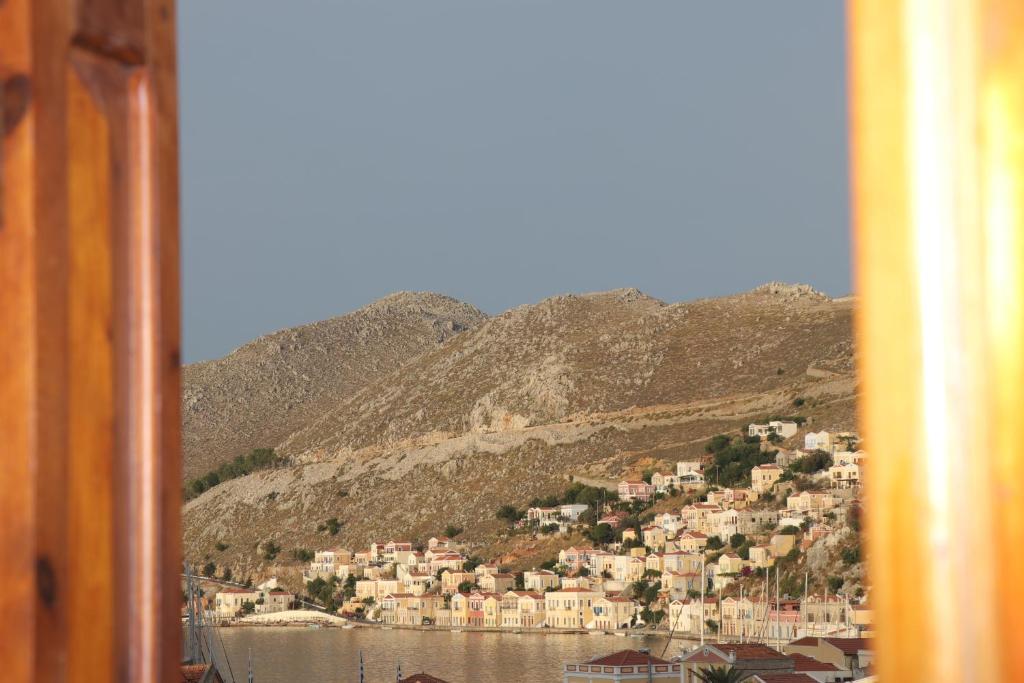 Grace Hotel & Studios - 15