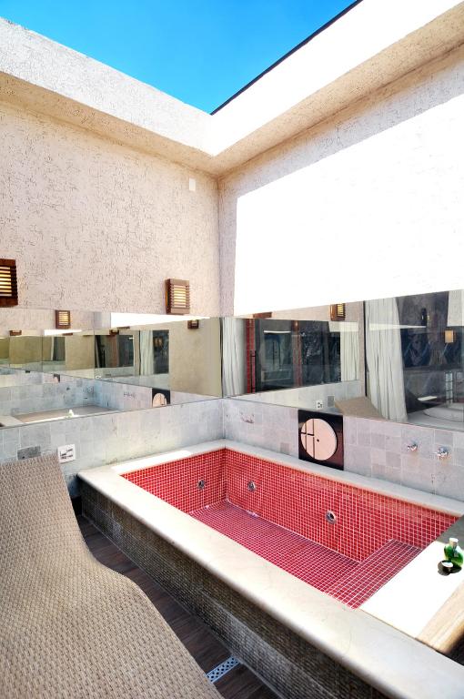  Harmony Motel