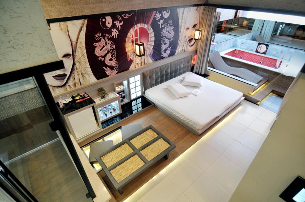  Harmony Motel