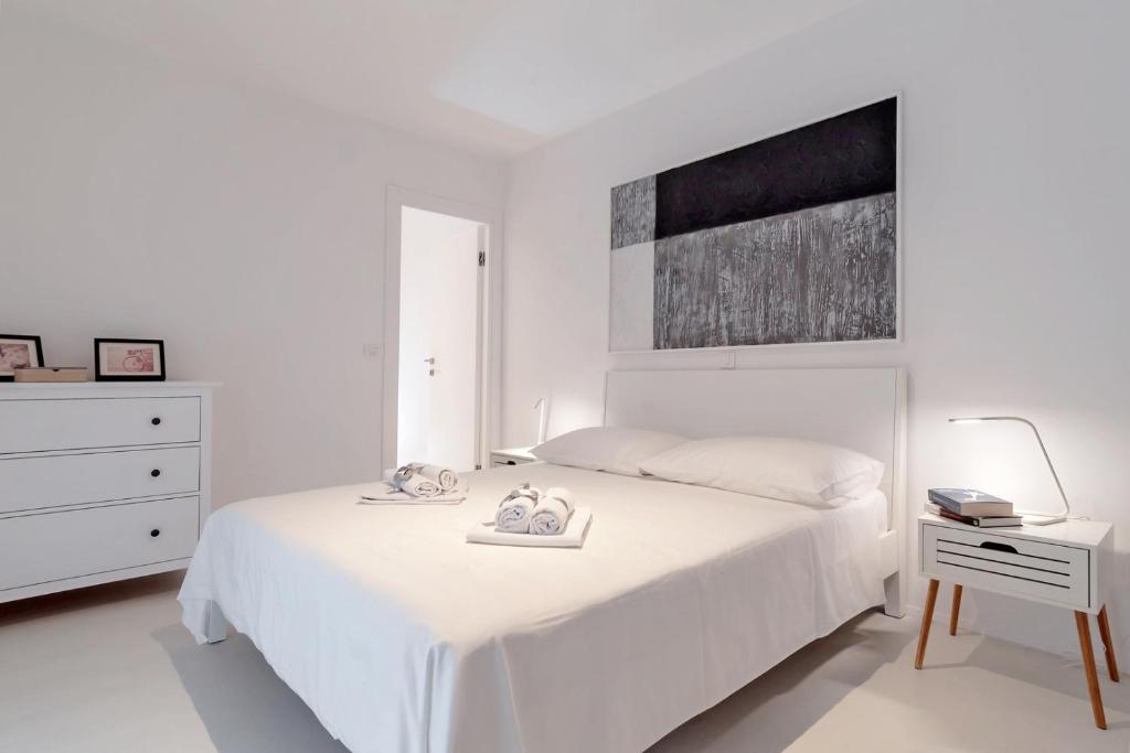 Posteľ alebo postele v izbe v ubytovaní Villa V - private pool, special location & surroundings